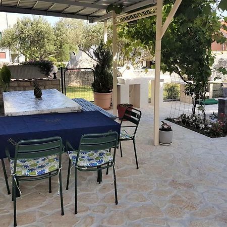 Apartment Maslenica, Near Zadar Εξωτερικό φωτογραφία