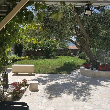Apartment Maslenica, Near Zadar Εξωτερικό φωτογραφία